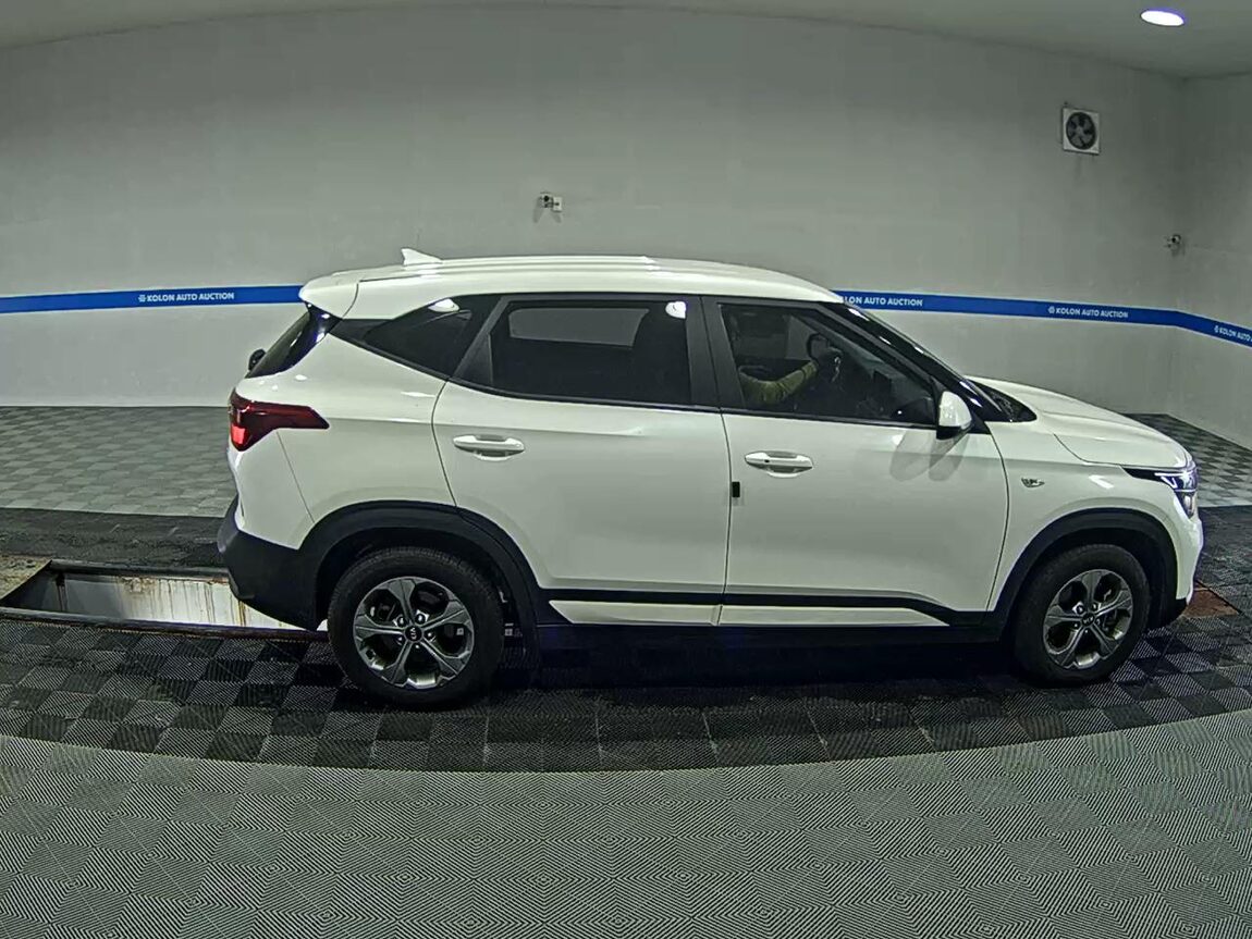 KIA SELTOS 1.6 GASOLINE 2WD TRENDY 2022 - zdjęcie 4