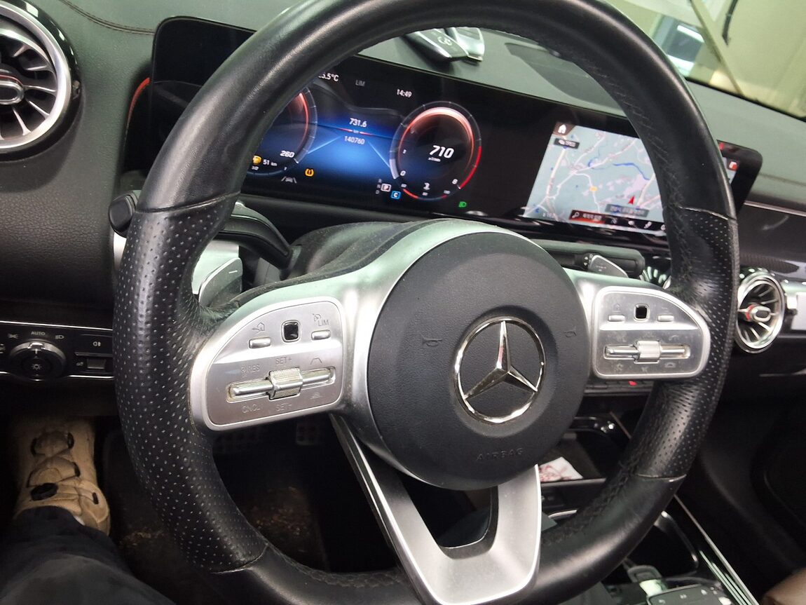 MERCEDES-BENZ GLB-CLASS GLB 250 4MATIC 2021 - zdjęcie 23