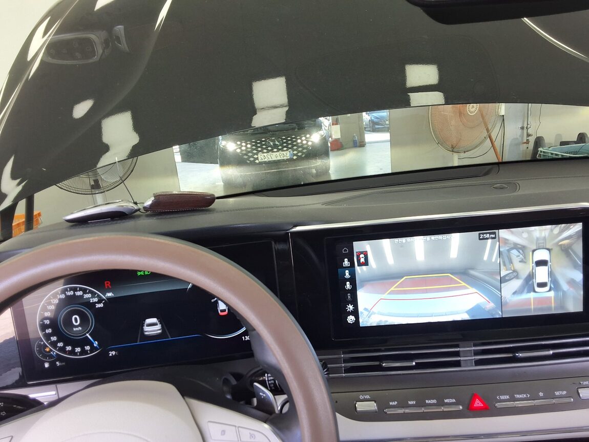 HYUNDAI THE NEW GRANDEUR IG GASOLINE 2.5 LE BLANC 2023 - zdjęcie 20