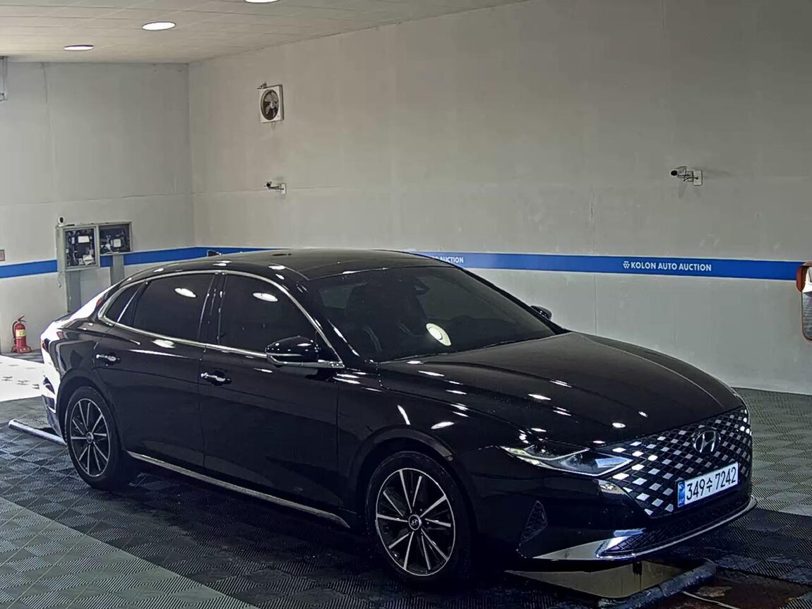 HYUNDAI THE NEW GRANDEUR IG GASOLINE 2.5 LE BLANC 2023 - zdjęcie 3