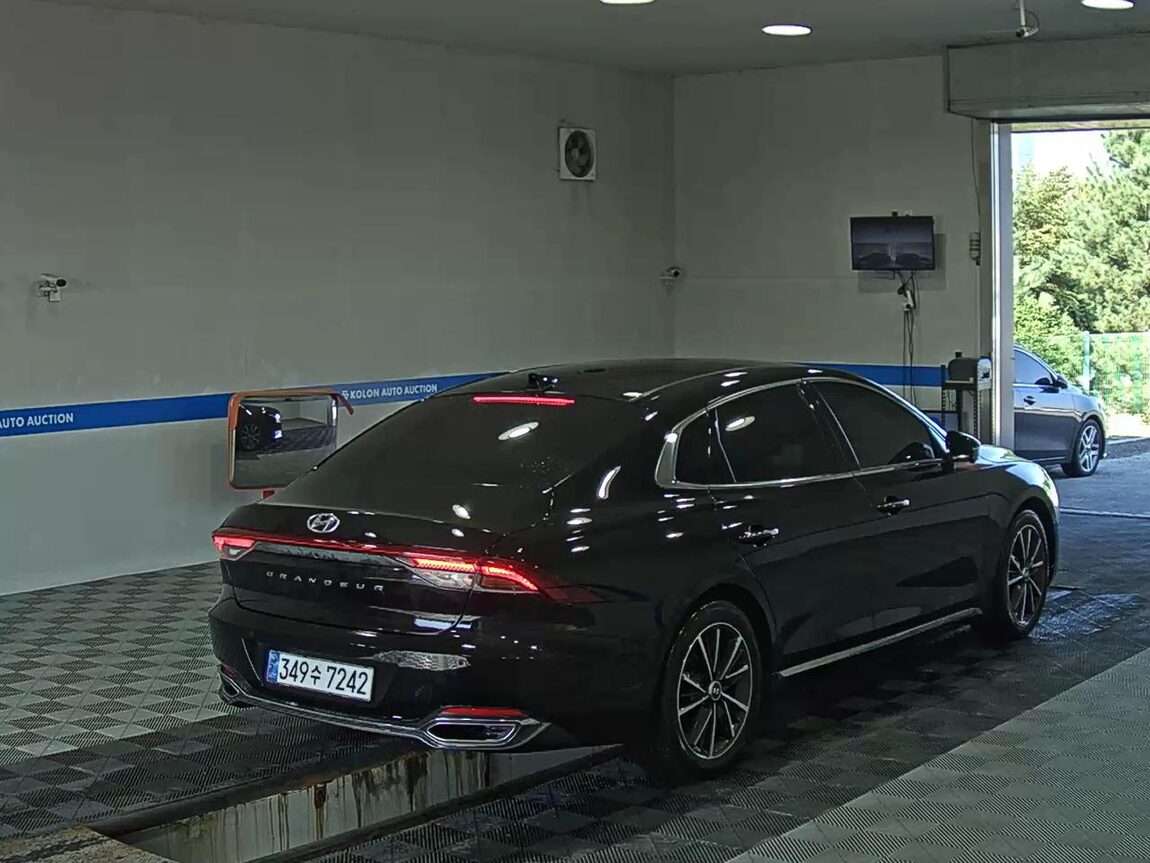 HYUNDAI THE NEW GRANDEUR IG GASOLINE 2.5 LE BLANC 2023 - zdjęcie 5