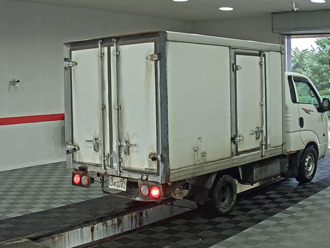 KIA BONGO III CARGO FREEZER BOX TRUCK 1 TON KING CAB 2011 - zdjęcie 5