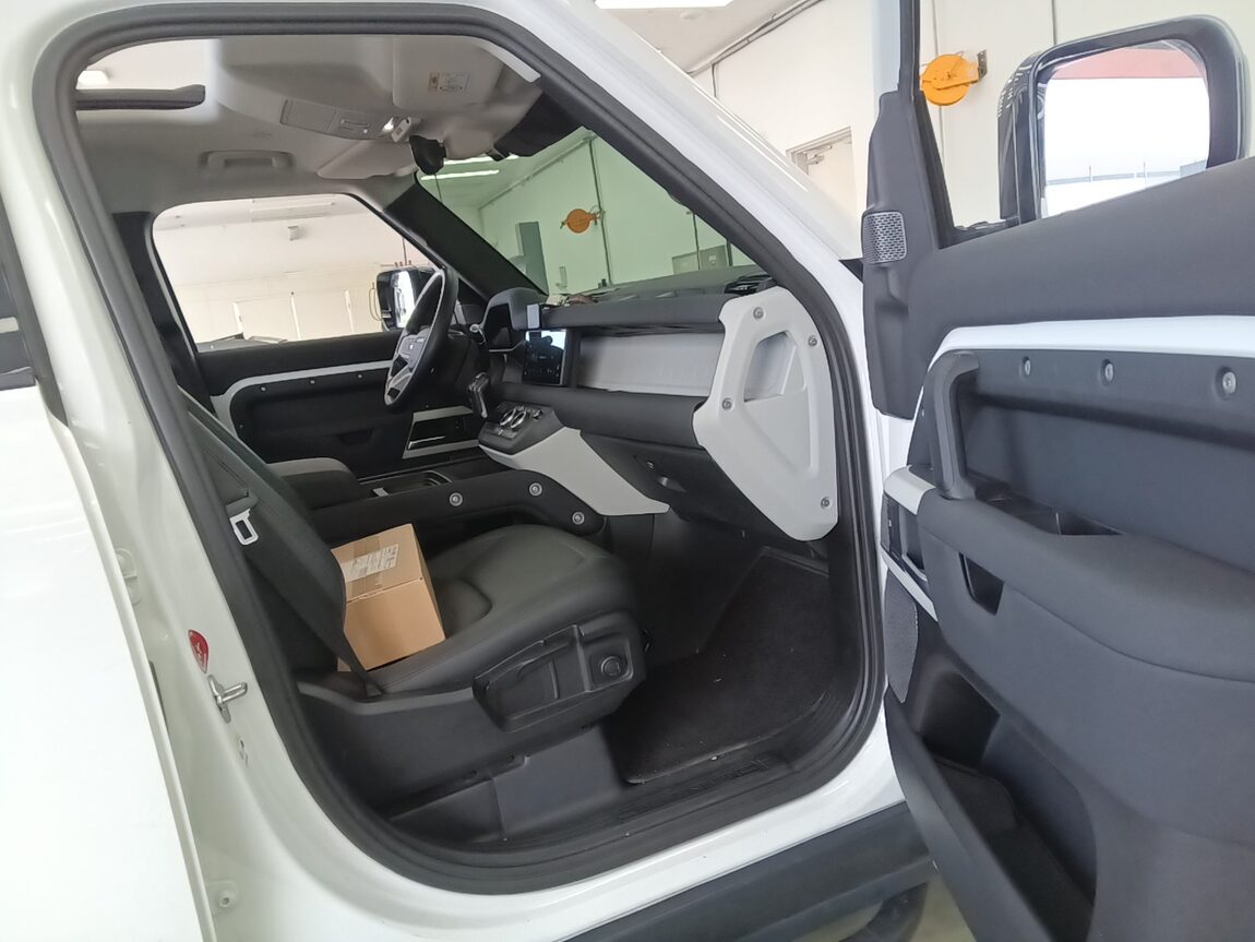 LAND ROVER ALL NEW DEFENDER 110 D250 S 2022 - zdjęcie 14