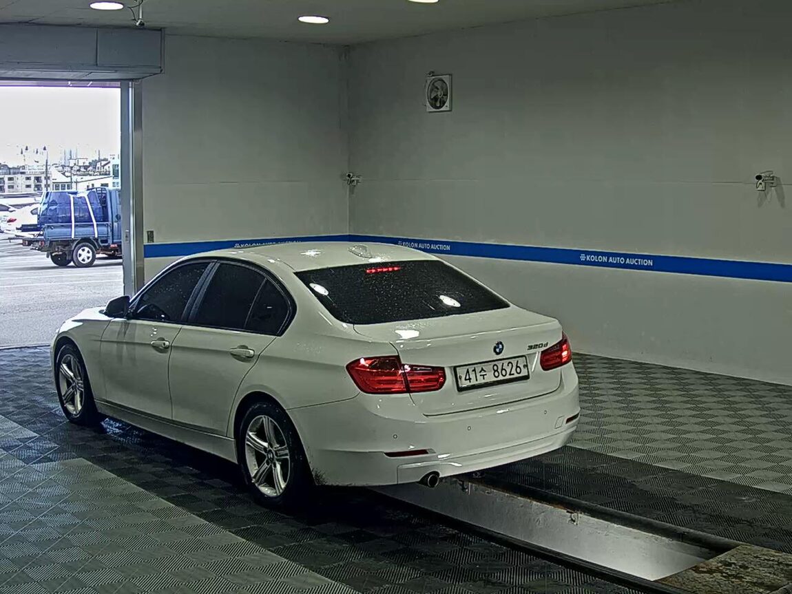 BMW 3 SERIES (6TH GEN) 320d 2013 - zdjęcie 6