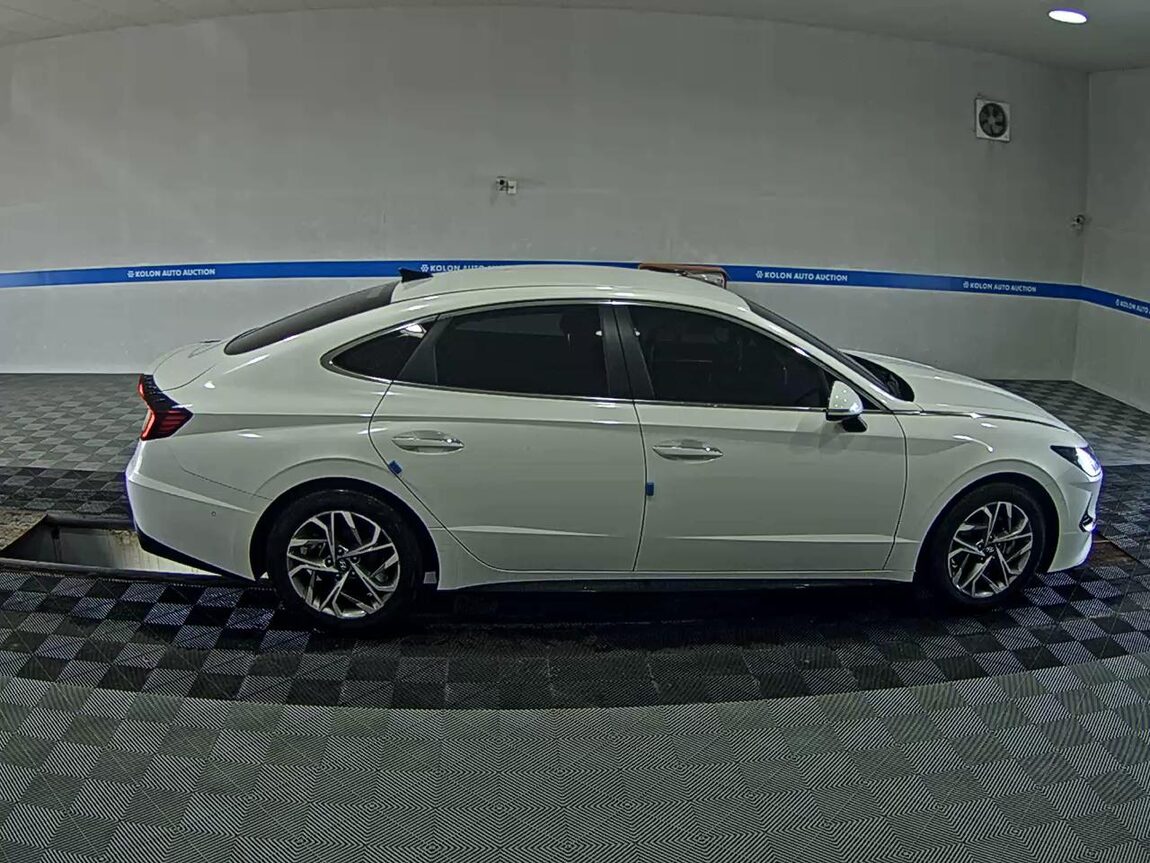 HYUNDAI SONATA (DN8) G2.0 PREMIUM FAMILY 2020 - zdjęcie 4