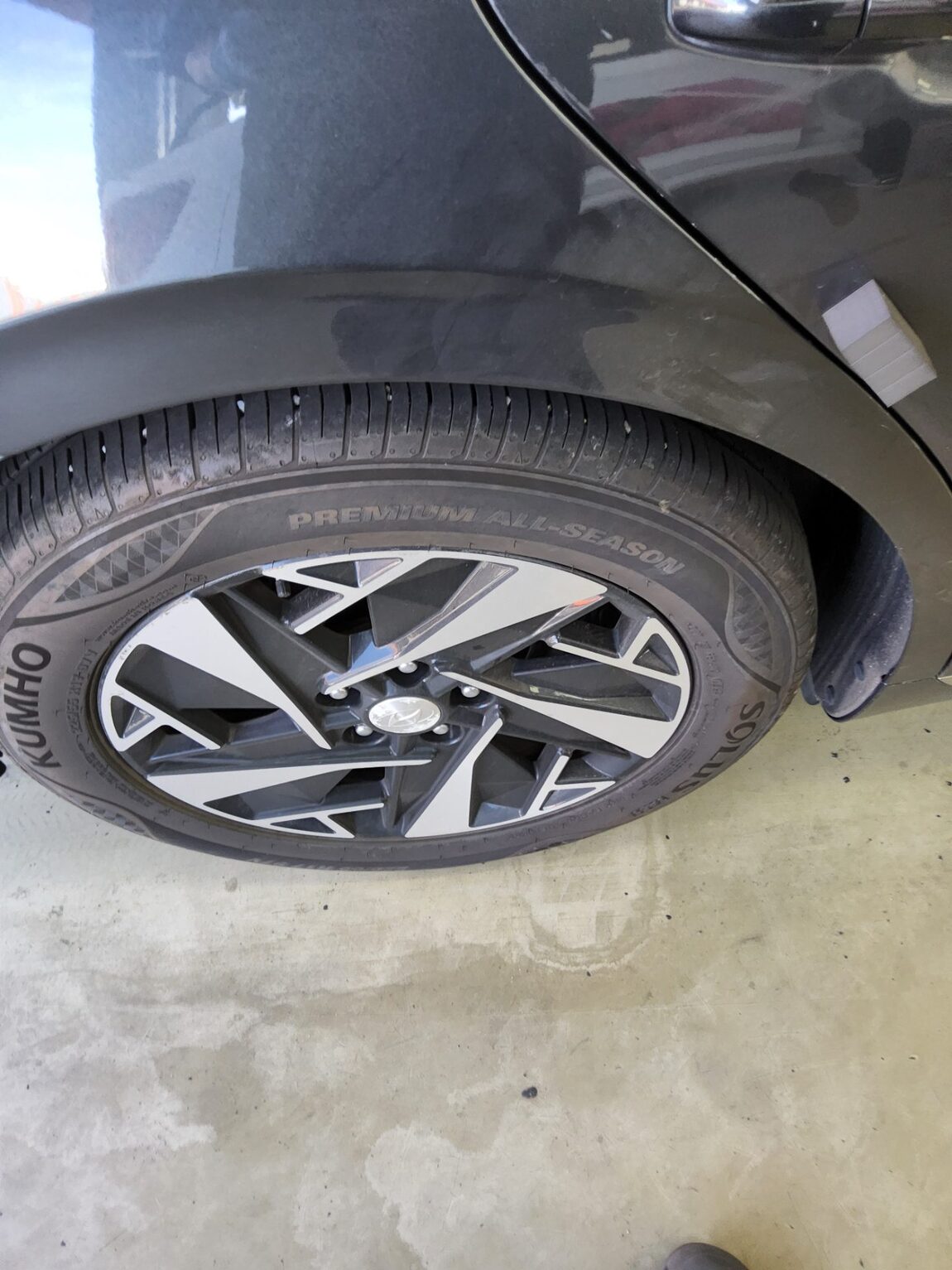 HYUNDAI THE NEW GRANDEUR IG HYBRID 2.4 HEV PREMIUM 2022 - zdjęcie 22