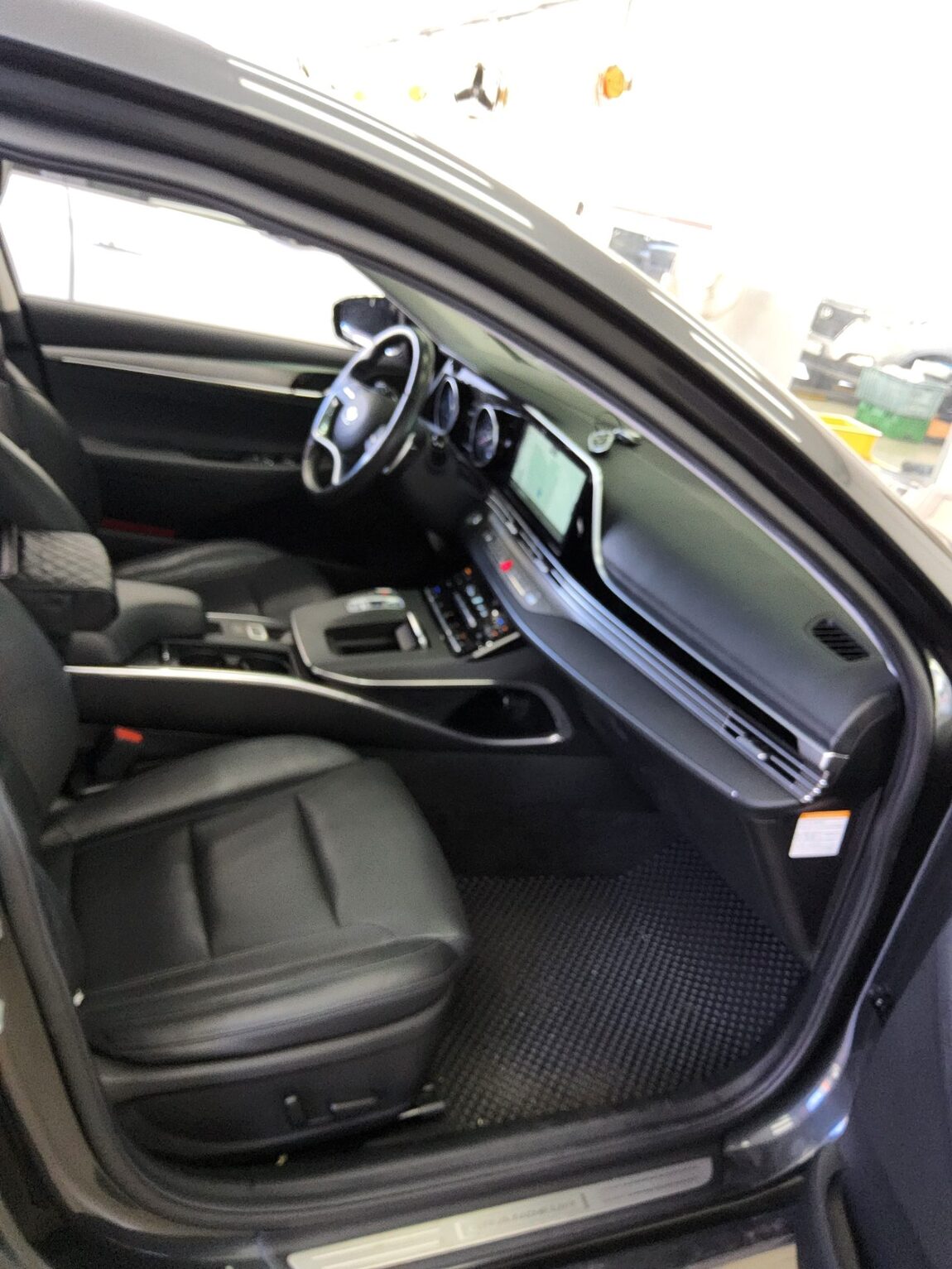 HYUNDAI THE NEW GRANDEUR IG HYBRID 2.4 HEV PREMIUM 2022 - zdjęcie 14