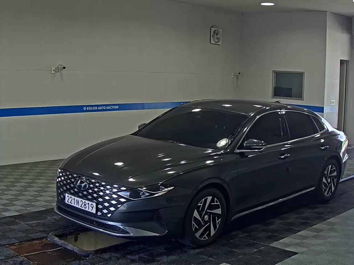 HYUNDAI THE NEW GRANDEUR IG HYBRID 2.4 HEV PREMIUM 2022 - zdjęcie 2
