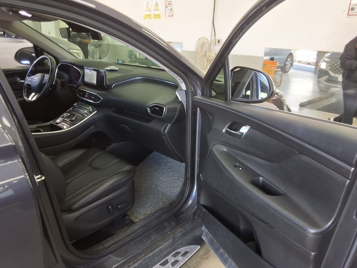 HYUNDAI THE NEW SANTA FE DIESEL 2.2 2WD PREMIUM CHOICE 2021 - zdjęcie 14