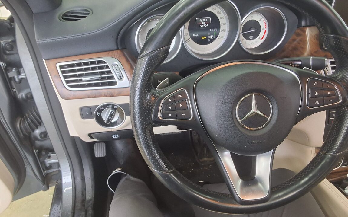 MERCEDES-BENZ CLS-CLASS (2ND GEN) CLS250 d 4MATIC 2016 - zdjęcie 17