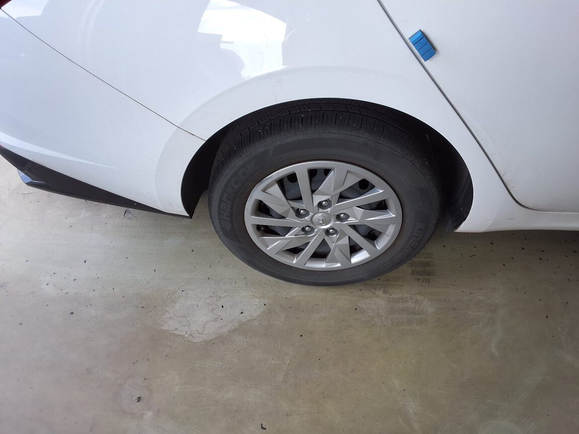 HYUNDAI AVANTE (CN7) 1.6 GASOLINE SMART 2023 - zdjęcie 25