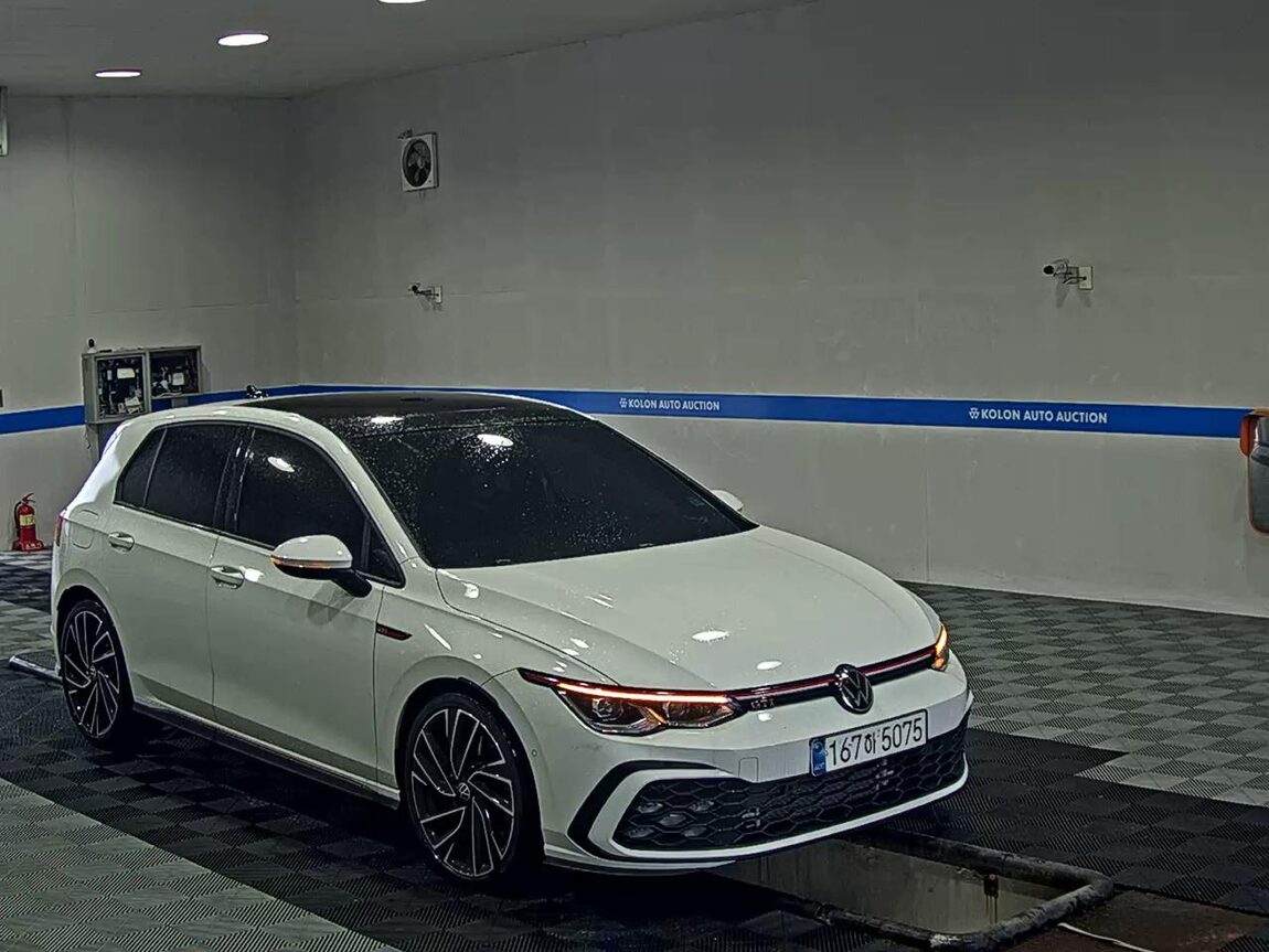 VOLKSWAGEN GOLF (8TH GEN) 2.0 GTI 2024 - zdjęcie 3