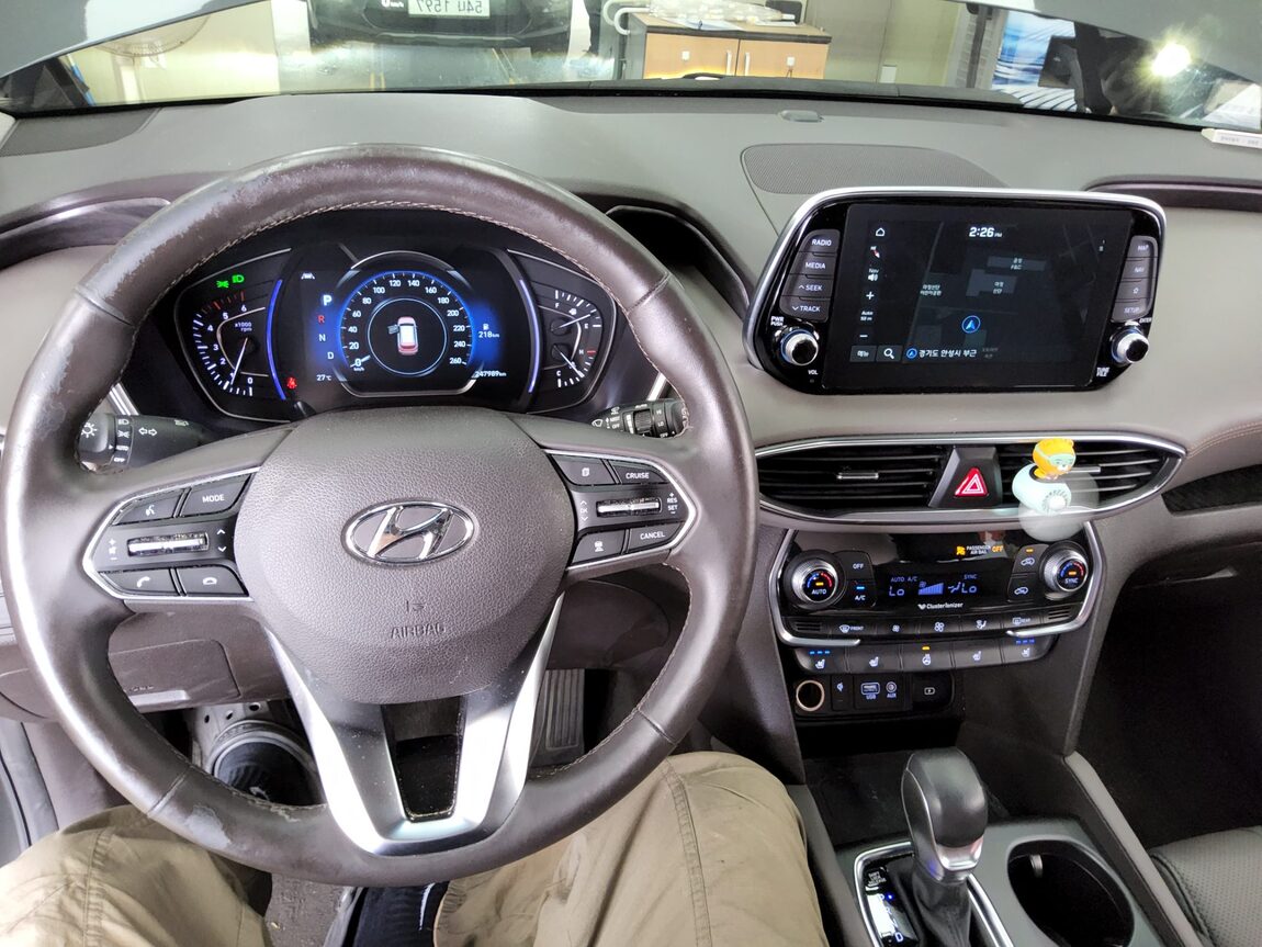 HYUNDAI SANTA FE (TM) R2.0 2WD EXCLUSIVE SPECIAL 2019 - zdjęcie 17