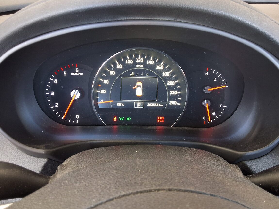 KIA ALL NEW SORENTO R2.0 2WD NOBLESSE SPECIAL 2016 - zdjęcie 9