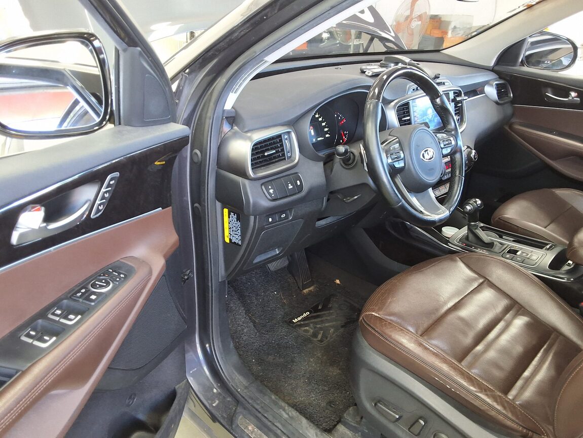 KIA ALL NEW SORENTO R2.0 2WD NOBLESSE SPECIAL 2016 - zdjęcie 10