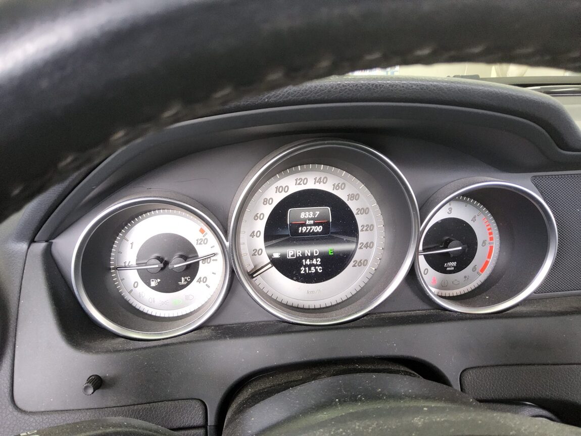 MERCEDES-BENZ C-CLASS (3RD GEN) COUPE C220 CDI 2013 - zdjęcie 9