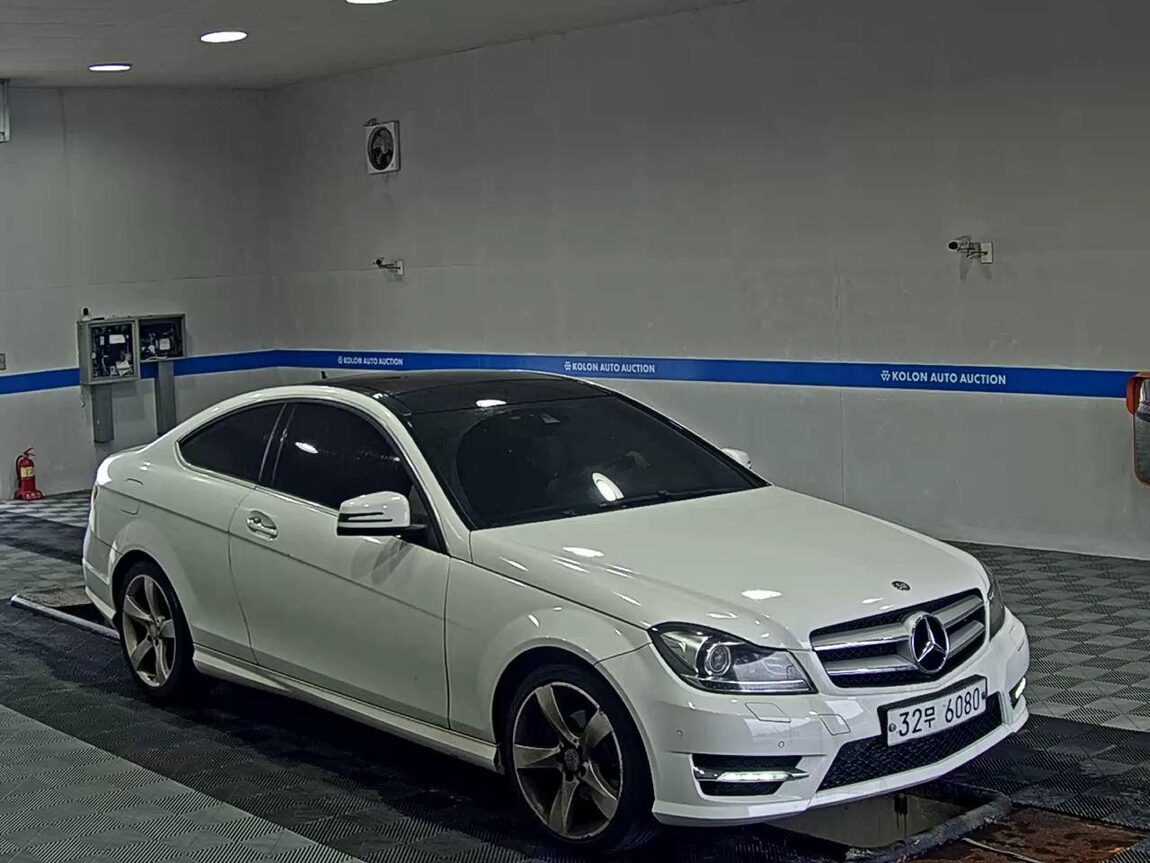 MERCEDES-BENZ C-CLASS (3RD GEN) COUPE C220 CDI 2013 - zdjęcie 3