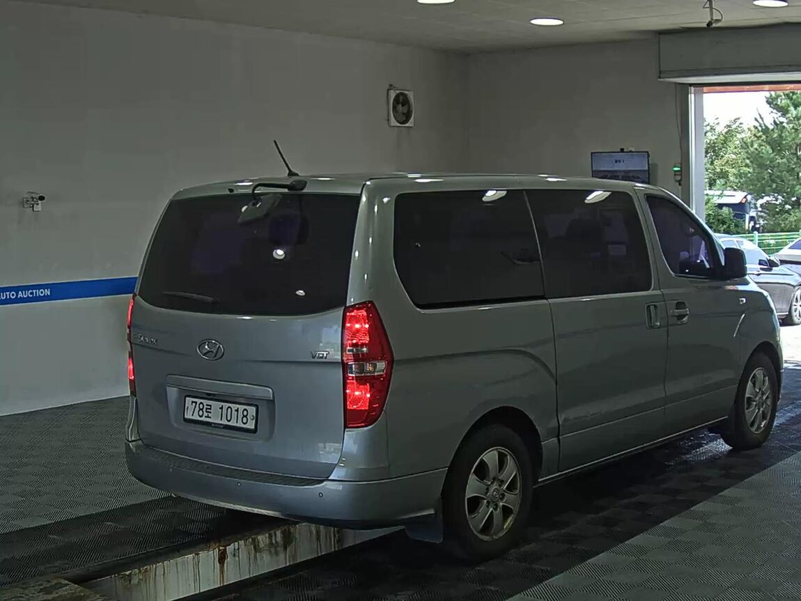 HYUNDAI THE NEW GRAND STAREX 12-SEATER DIESEL SMART 2020 - zdjęcie 5