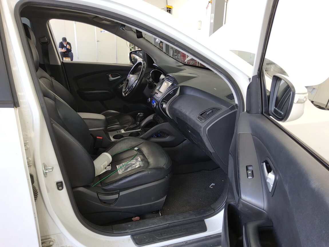 HYUNDAI NEW TUCSON ix DIESEL R2.0 2WD MODERN 2014 - zdjęcie 14