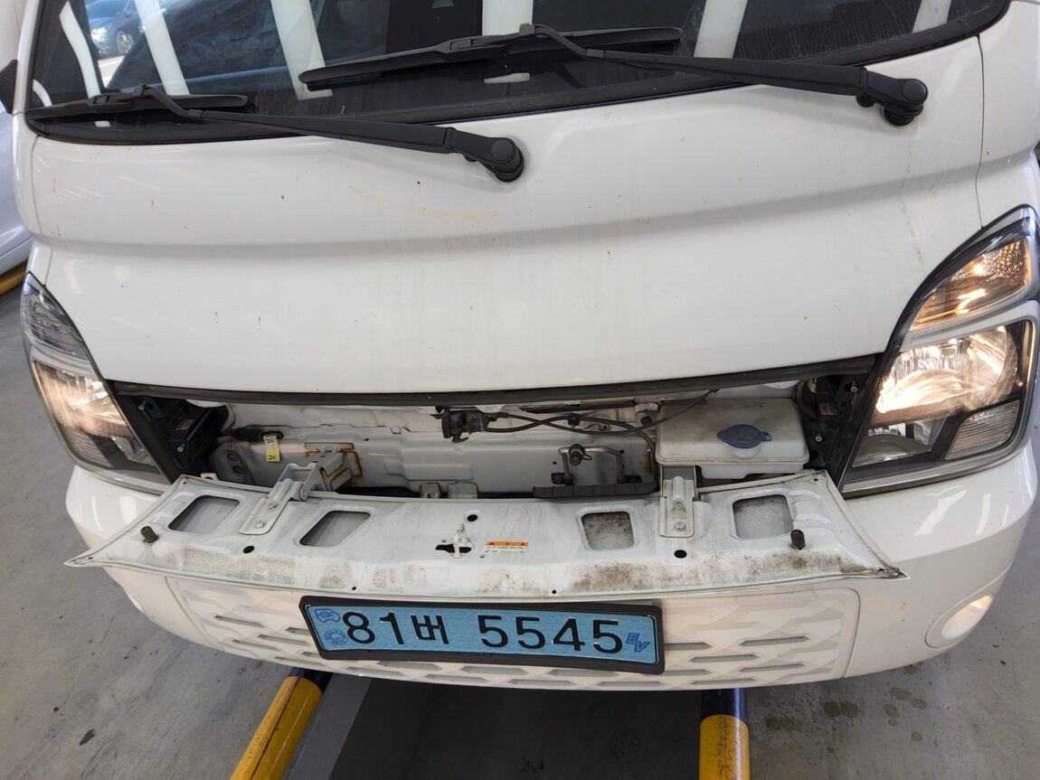 HYUNDAI PORTER II ELECTRIC CARGO PREMIUM SPECIAL 2021 - zdjęcie 17
