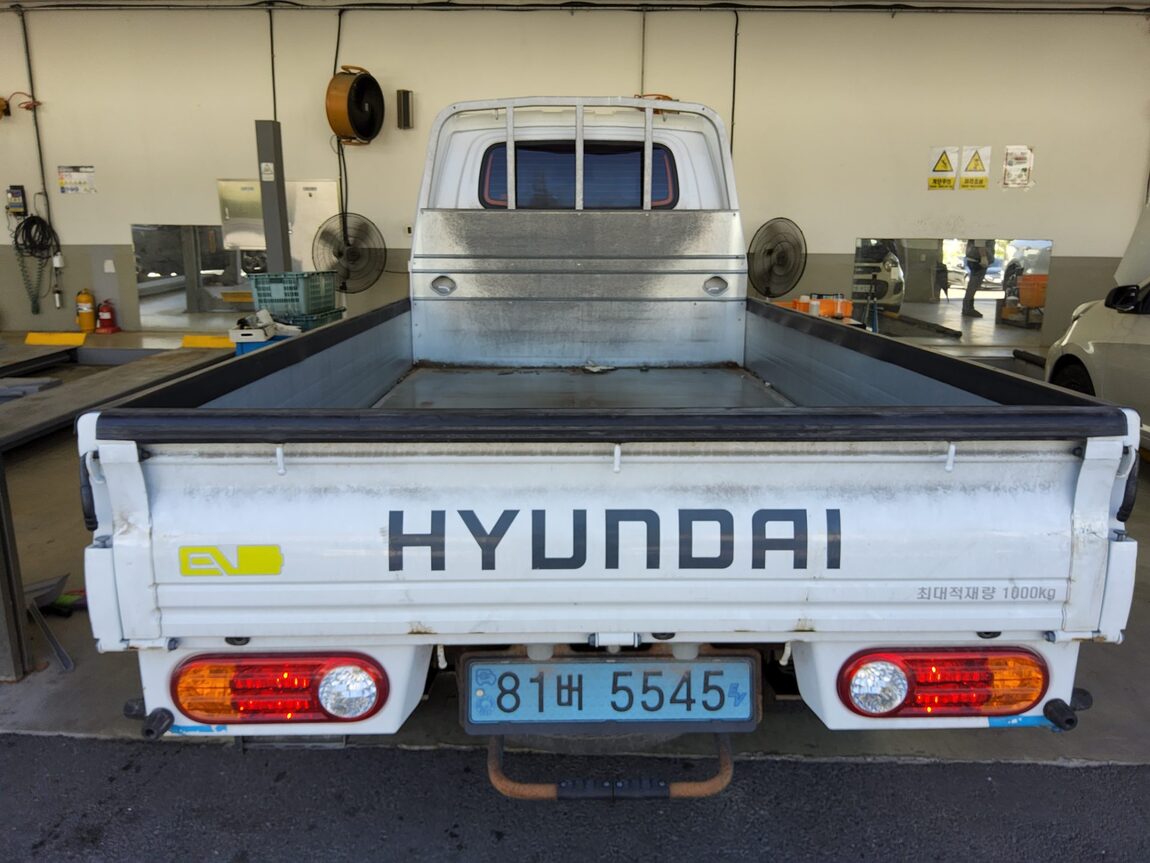 HYUNDAI PORTER II ELECTRIC CARGO PREMIUM SPECIAL 2021 - zdjęcie 13