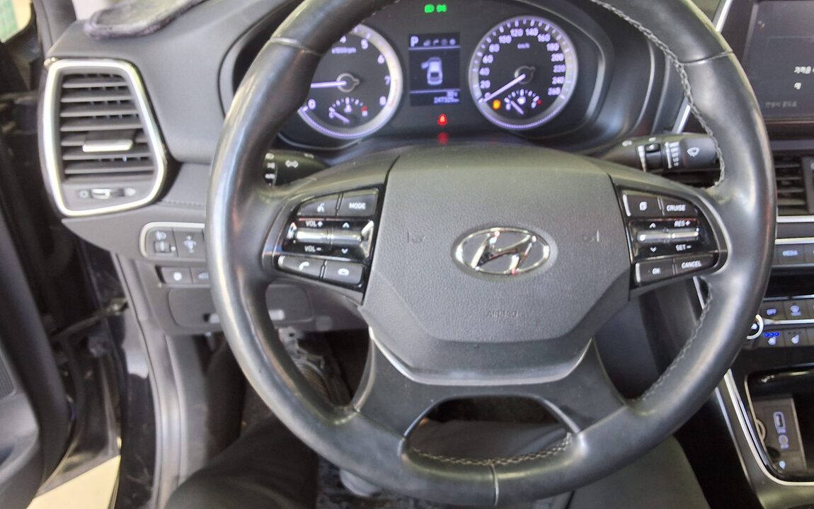 HYUNDAI GRANDEUR IG 3.0 LPi RENTAL CAR MODERN 2017 - zdjęcie 17