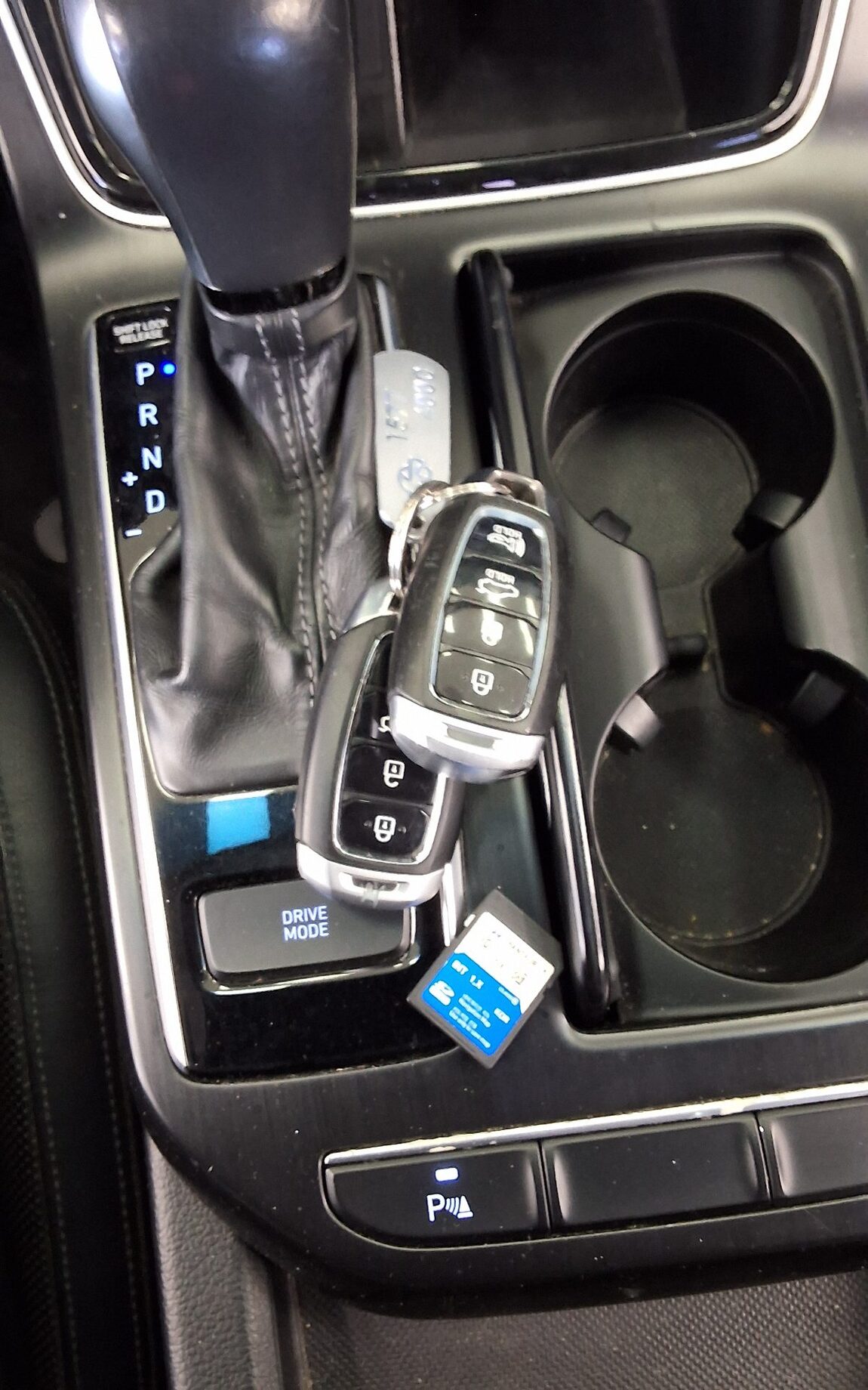 HYUNDAI GRANDEUR IG 3.0 LPi RENTAL CAR MODERN 2017 - zdjęcie 20