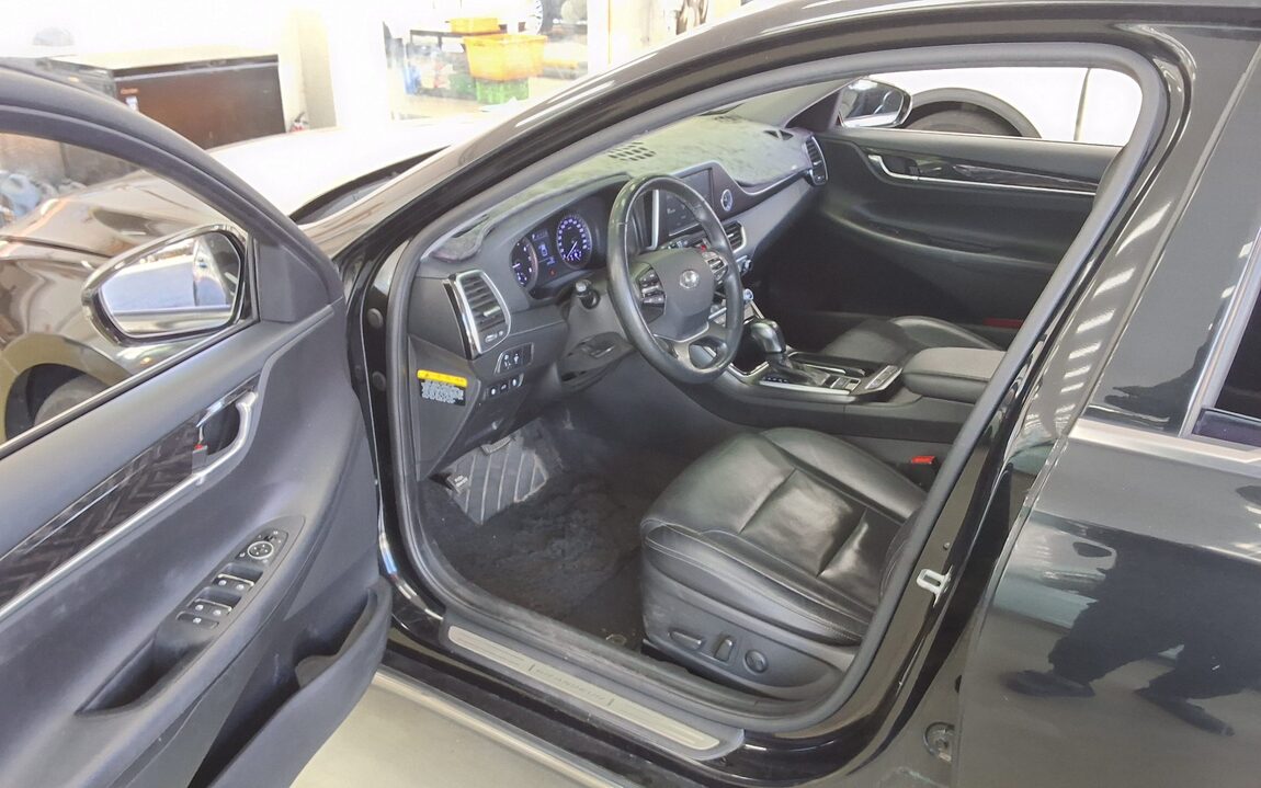 HYUNDAI GRANDEUR IG 3.0 LPi RENTAL CAR MODERN 2017 - zdjęcie 10