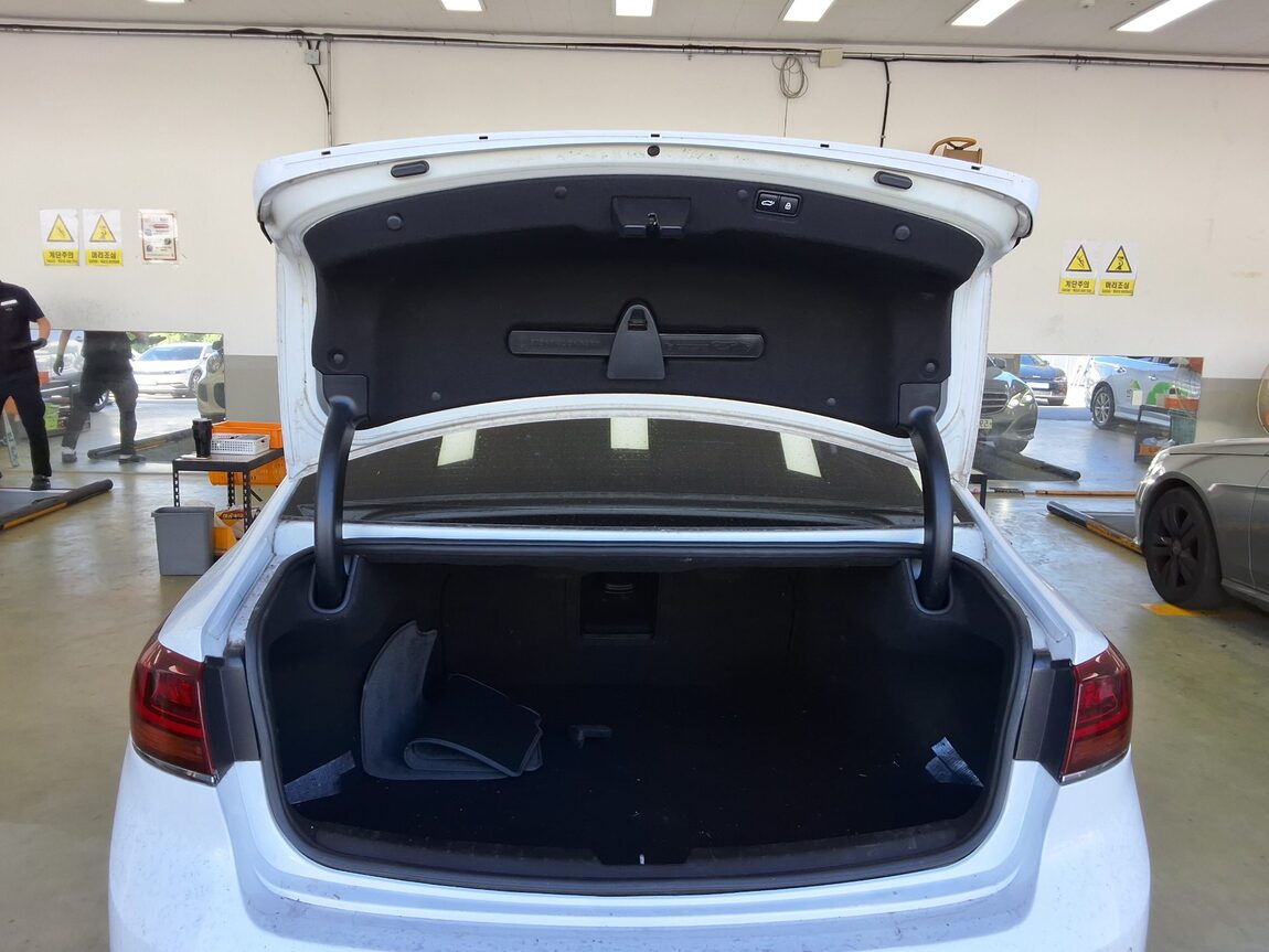 KIA K7 PREMIER 2.5 GDi X EDITION 2020 - zdjęcie 15