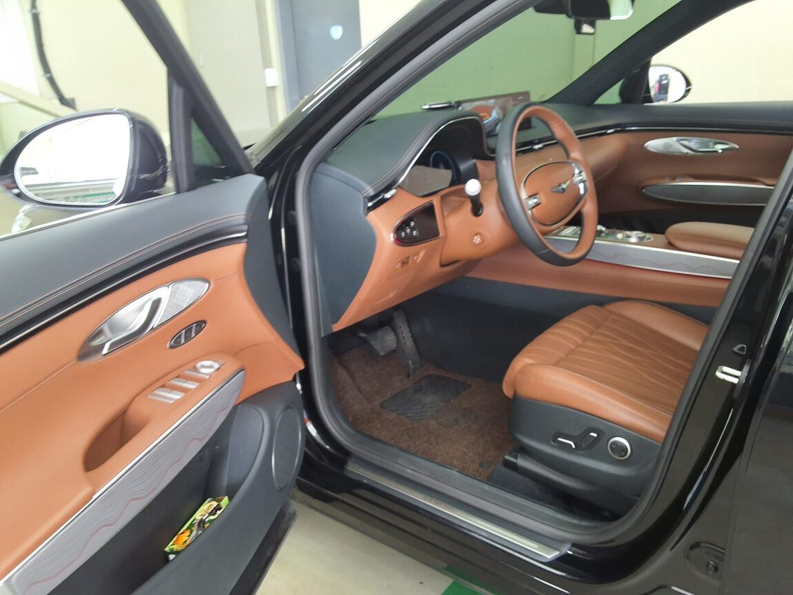 GENESIS GV70 2.5T AWD BASE MODEL 2023 - zdjęcie 11