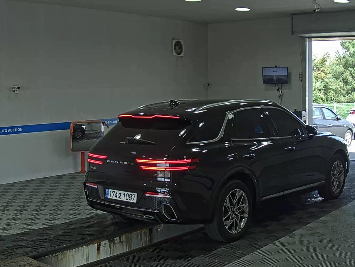 GENESIS GV70 2.5T AWD BASE MODEL 2023 - zdjęcie 5