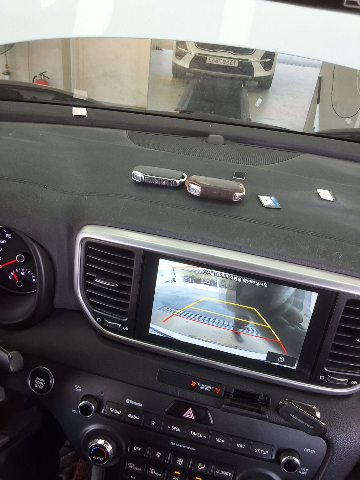 KIA SPORTAGE THE BOLD R2.0 DIESEL 2WD PRESTIGE 2020 - zdjęcie 17