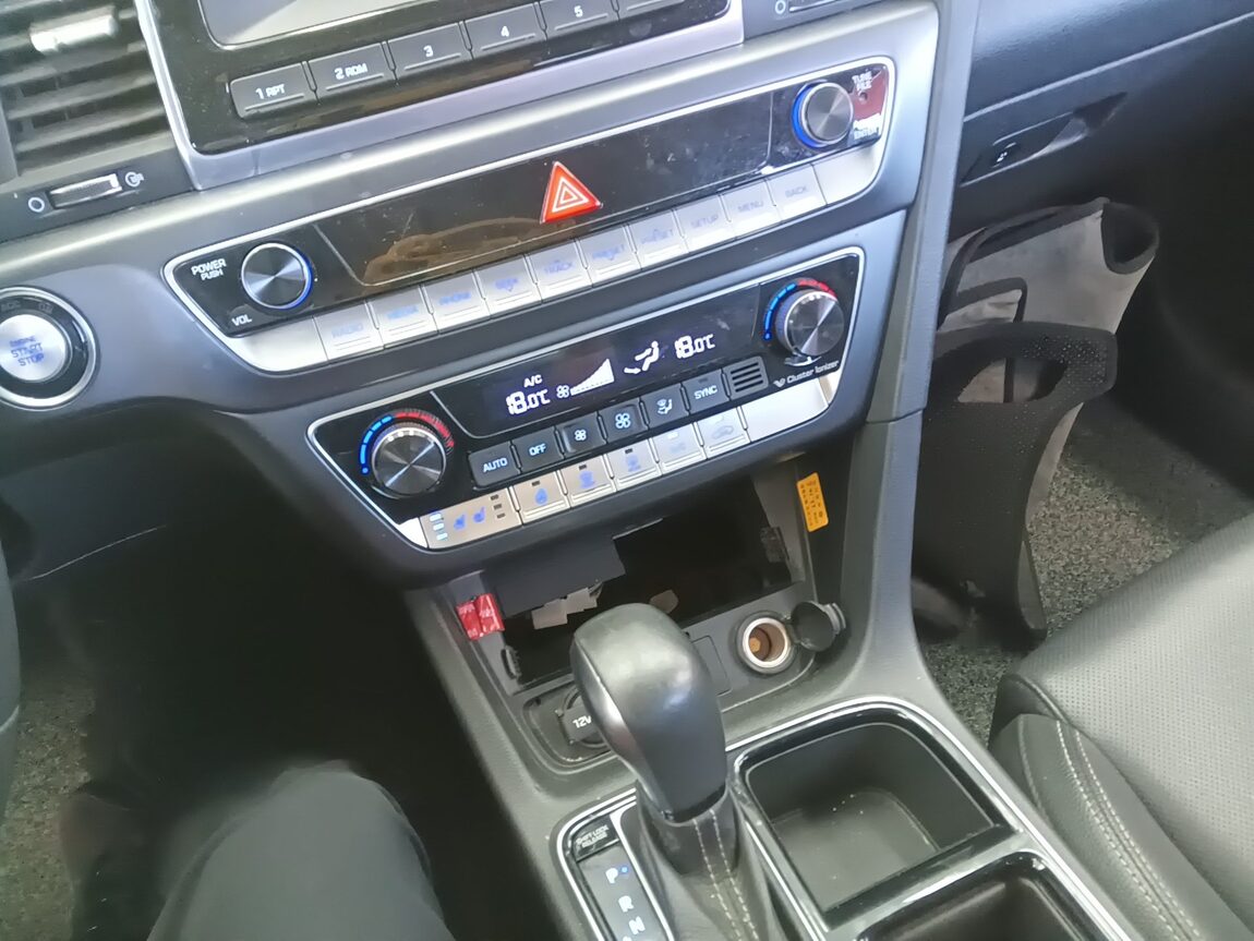HYUNDAI LF SONATA NEW RISE LPi TAXI DELUXE MODEL 2022 - zdjęcie 31