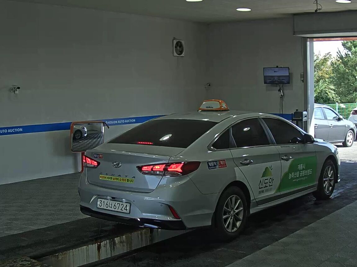 HYUNDAI LF SONATA NEW RISE LPi TAXI DELUXE MODEL 2022 - zdjęcie 5
