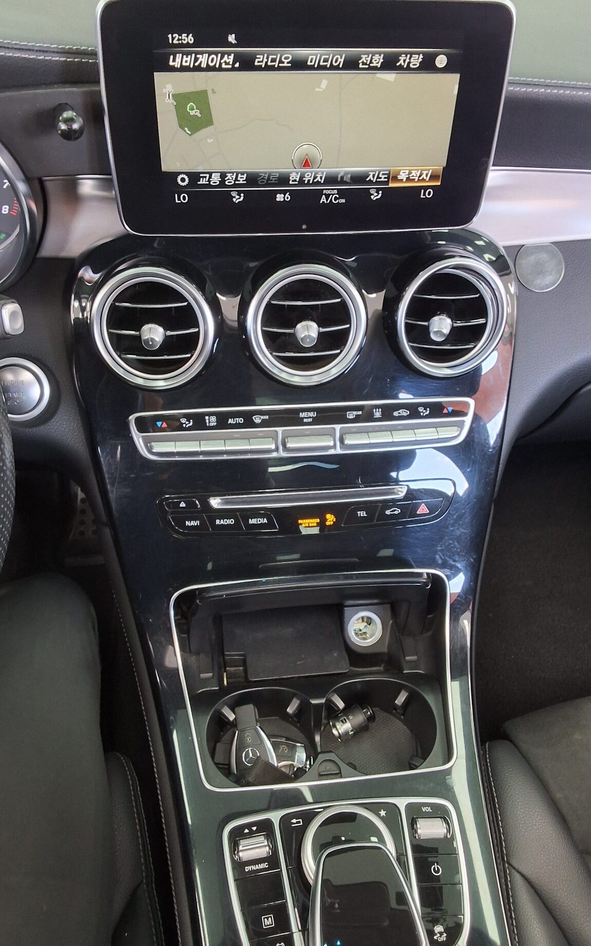 MERCEDES-BENZ GLC-CLASS GLC 350e 4MATIC AMG LINE 2019 - zdjęcie 18