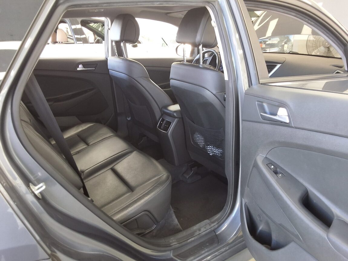 HYUNDAI ALL NEW TUCSON GASOLINE 1.6 TURBO 2WD PREMIUM 2018 - zdjęcie 13