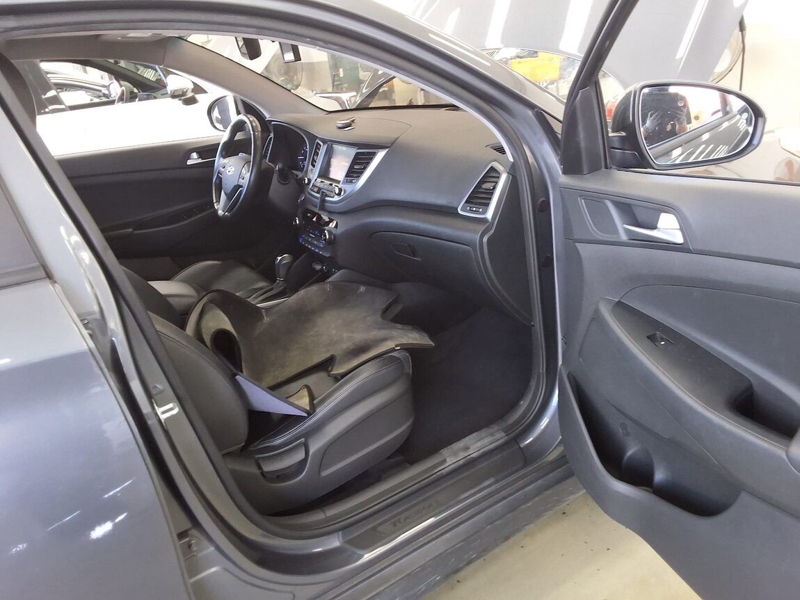 HYUNDAI ALL NEW TUCSON GASOLINE 1.6 TURBO 2WD PREMIUM 2018 - zdjęcie 14