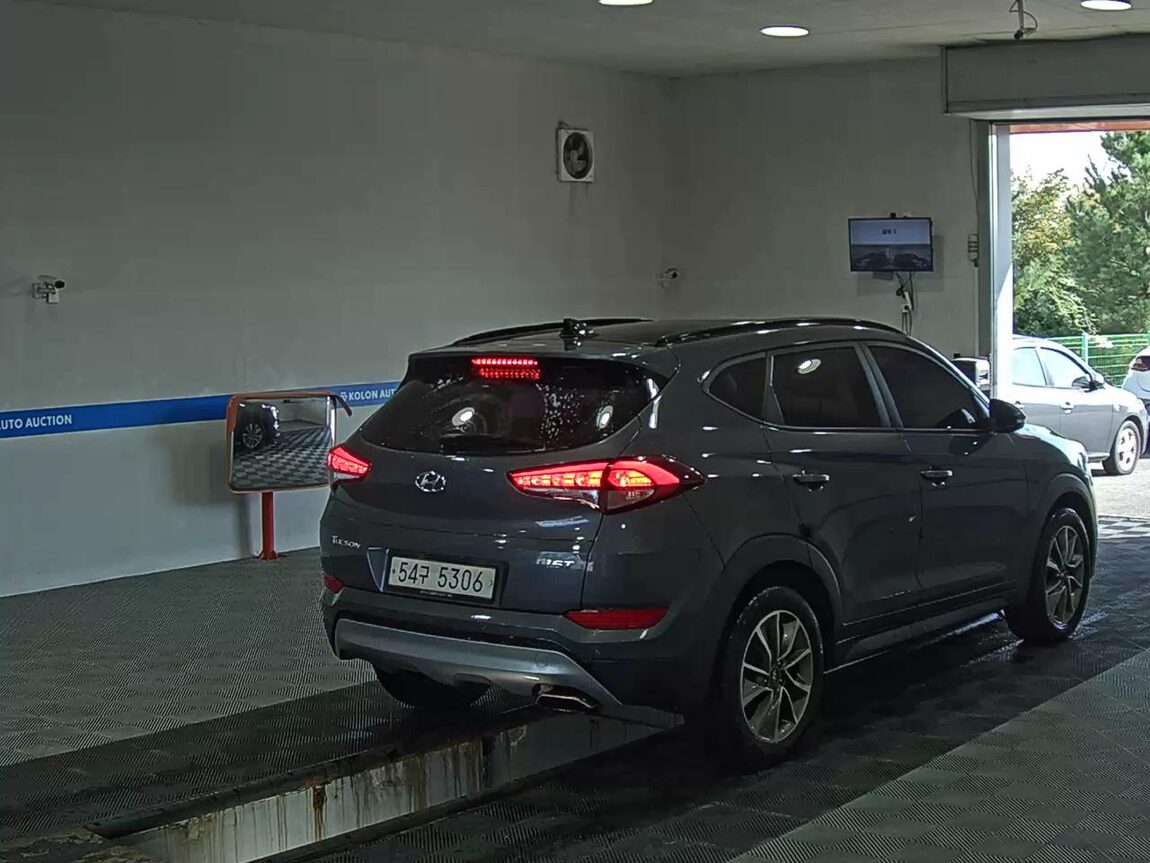 HYUNDAI ALL NEW TUCSON GASOLINE 1.6 TURBO 2WD PREMIUM 2018 - zdjęcie 5