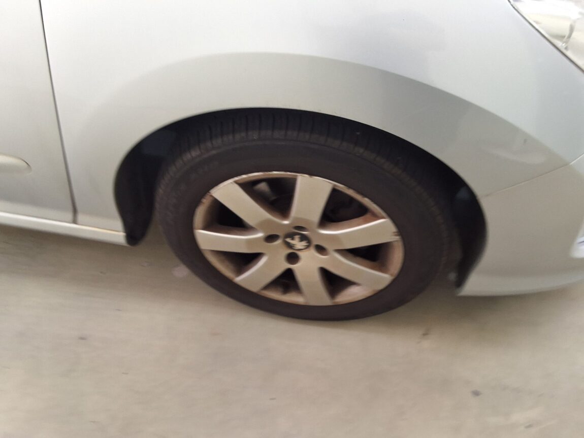PEUGEOT 308 (1ST GEN) SW 1.6 e-HDi 2013 - zdjęcie 20