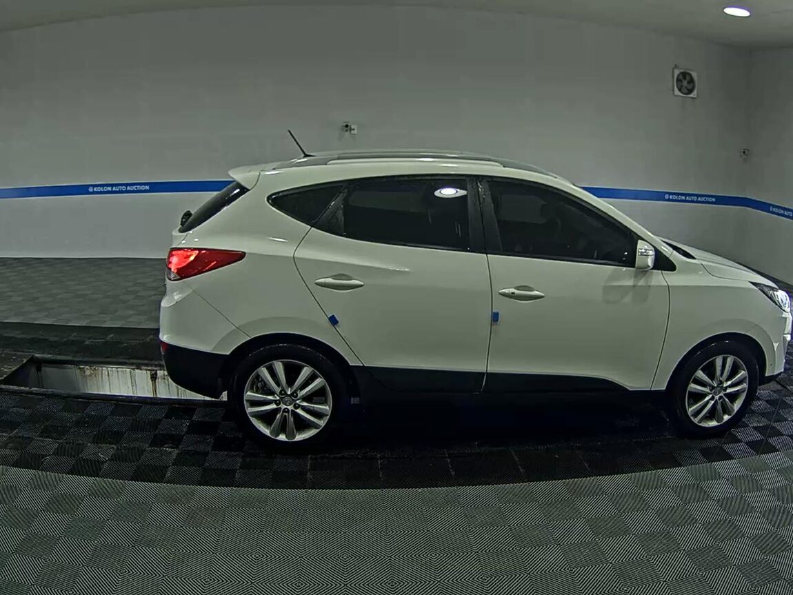 HYUNDAI TUCSON ix DIESEL R20 2WD LX20 PREMIER 2012 - zdjęcie 4
