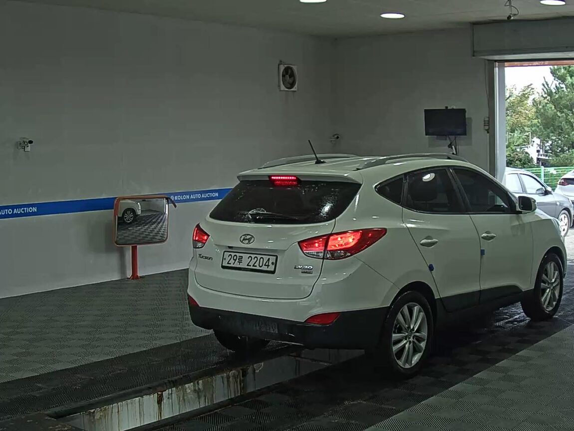 HYUNDAI TUCSON ix DIESEL R20 2WD LX20 PREMIER 2012 - zdjęcie 5