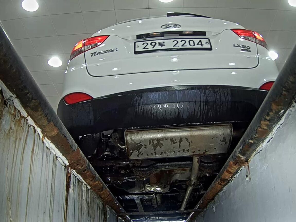 HYUNDAI TUCSON ix DIESEL R20 2WD LX20 PREMIER 2012 - zdjęcie 8