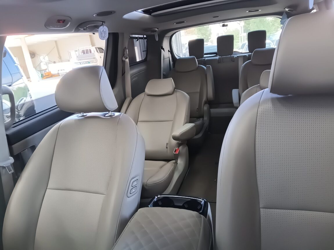 KIA THE NEW CARNIVAL 9-SEATER DIESEL PRESTIGE 2019 - zdjęcie 19