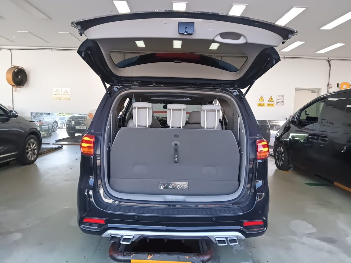 KIA THE NEW CARNIVAL 9-SEATER DIESEL PRESTIGE 2019 - zdjęcie 15