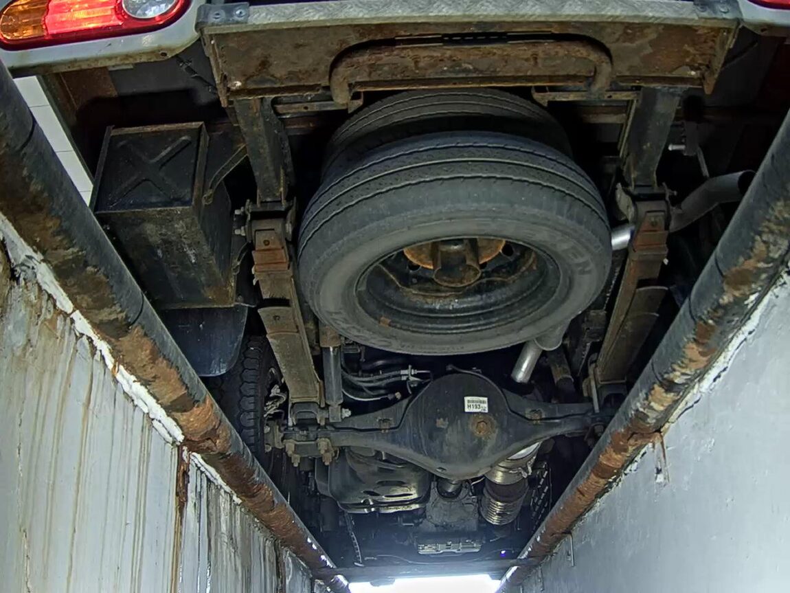 HYUNDAI PORTER II BUILT-IN BOX TRUCK SUPER CAB 2018 - zdjęcie 8