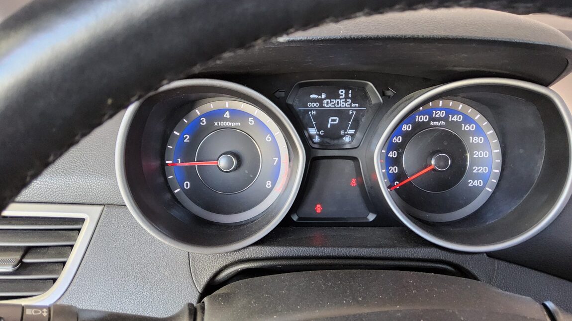 HYUNDAI AVANTE MD M16 GDi SMART 2014 - zdjęcie 9