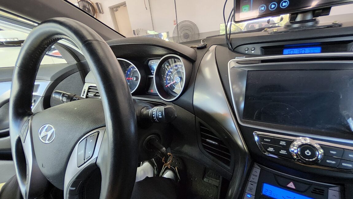 HYUNDAI AVANTE MD M16 GDi SMART 2014 - zdjęcie 18