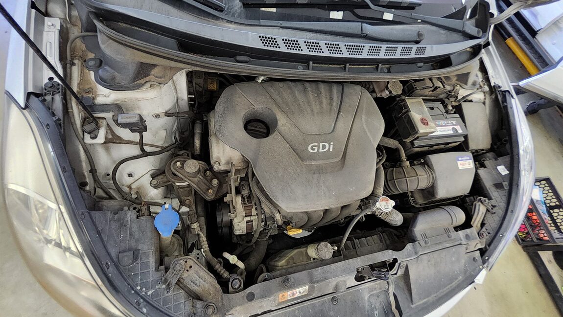 HYUNDAI AVANTE MD M16 GDi SMART 2014 - zdjęcie 20