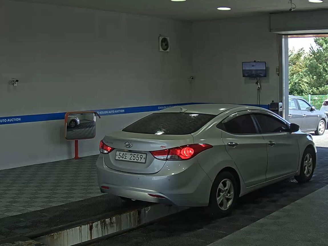 HYUNDAI AVANTE MD M16 GDi SMART 2014 - zdjęcie 5