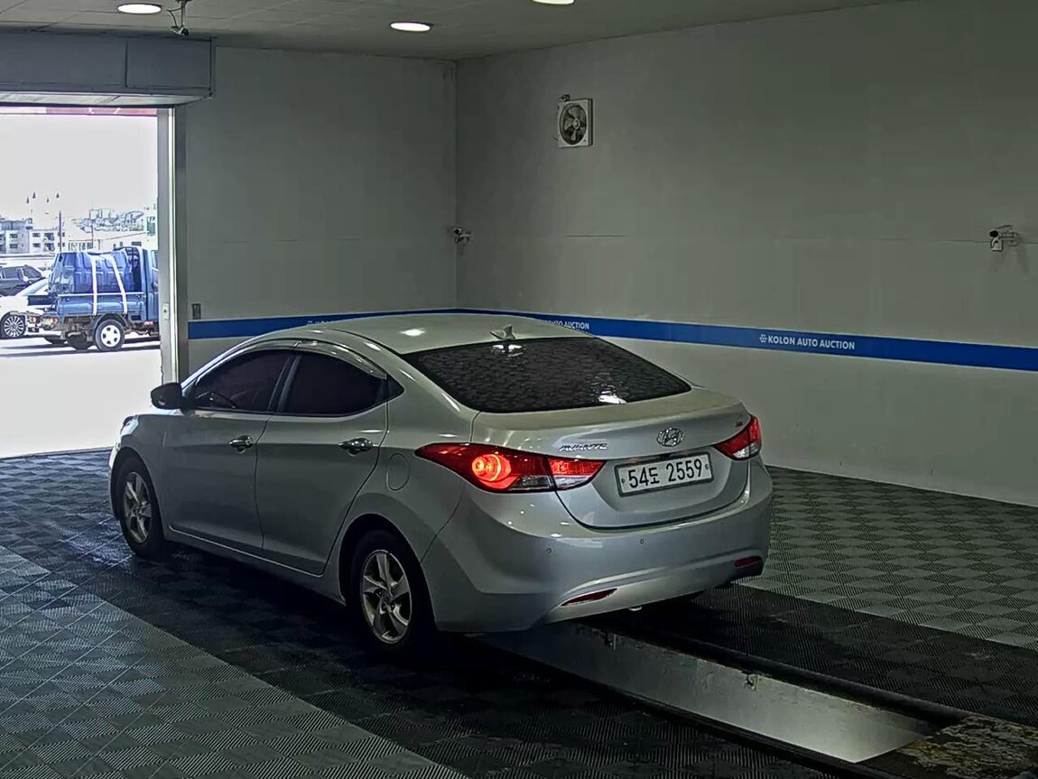 HYUNDAI AVANTE MD M16 GDi SMART 2014 - zdjęcie 6